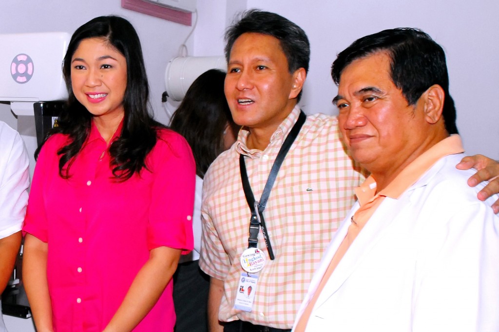 Taguig Mayor Lani Cayetano, Dr. Roberto Abat Medical Director of Taguig Pateros District Hospital and Dr. Isaias Ramos Chief  of the Taguig City Health Office